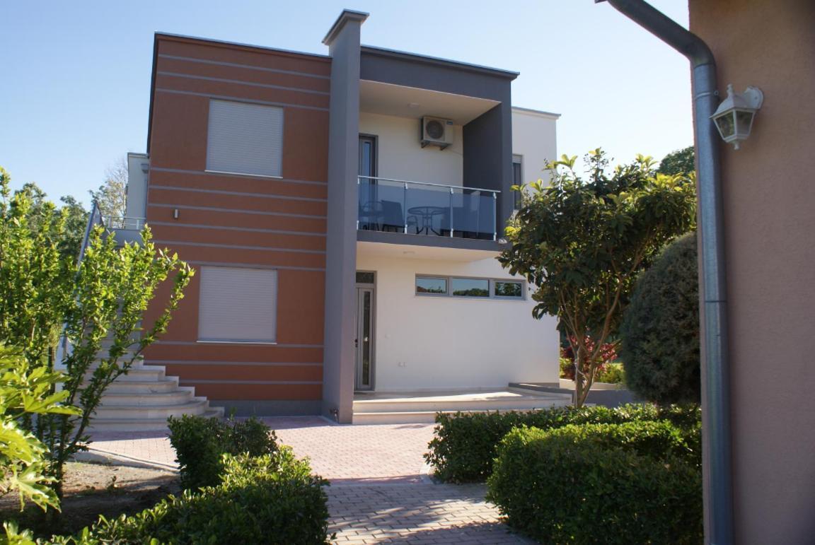 Helena Apartments Ulcinj Exterior foto